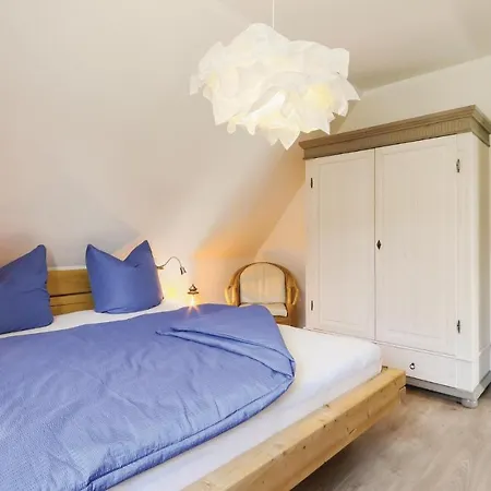 Holiday home Reetdachhaus 12 Auf Usedom *