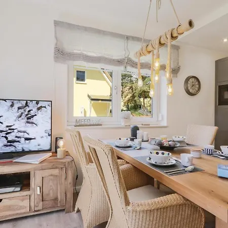 Reetdachhaus 12 Auf Usedom Holiday home *