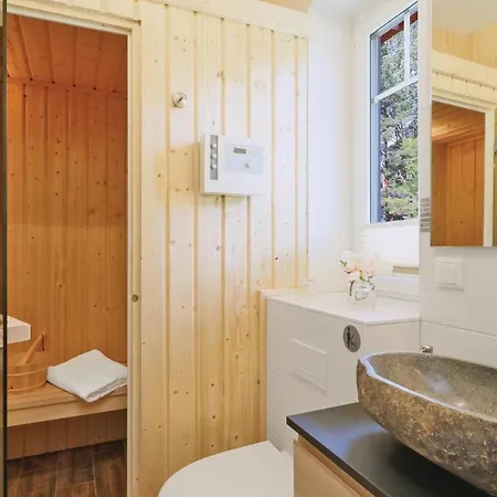 Reetdachhaus 12 Auf Usedom Holiday home *